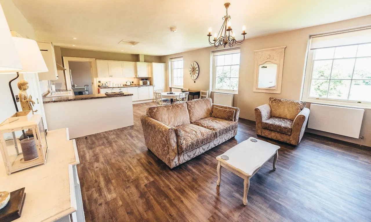 **** Aparthotel Birchover Bridgford Hall West Bridgford United Kingdom